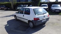 Recycling Car - Voiture accidentée en vente. Cliquez pour zoomer