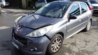 Recycling Car - Voiture accidentée en vente. Cliquez pour zoomer