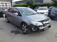 Recycling Car - Voiture accidentée en vente. Cliquez pour zoomer
