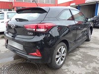 Recycling Car - Voiture accidentée en vente. Cliquez pour zoomer