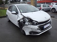 Recycling Car - Voiture accidentée en vente. Cliquez pour zoomer