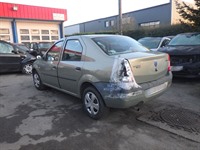 Recycling Car - Voiture accidentée en vente. Cliquez pour zoomer