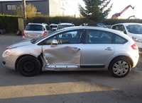 Recycling Car - Voiture accidentée en vente. Cliquez pour zoomer