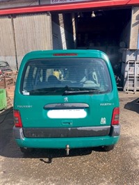 Recycling Car - Voiture accidentée en vente. Cliquez pour zoomer