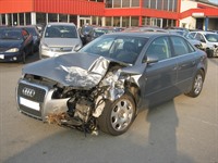 Recycling Car - Voiture accidentée en vente. Cliquez pour zoomer